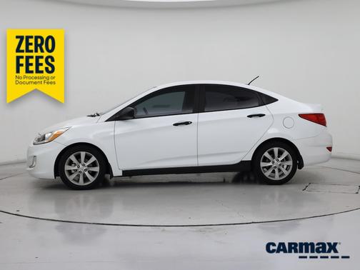 White 2014 Hyundai Accent GLS