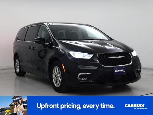 Black 2025 Chrysler Pacifica Select