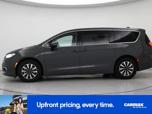 Gray 2023 Chrysler Pacifica Hybrid Touring L