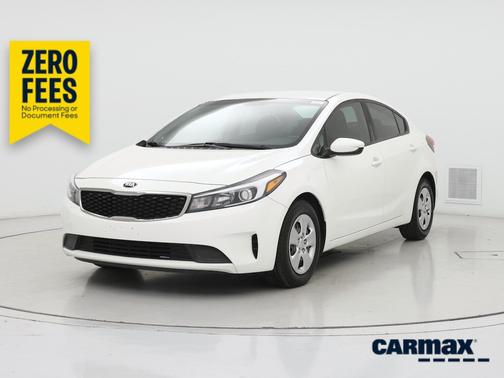 White 2017 Kia Forte LX