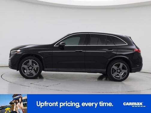 Black 2023 Mercedes-Benz GLC 300