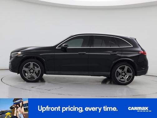 Black 2023 Mercedes-Benz GLC 300