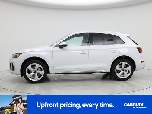 White 2025 Audi Q5 S-Line Premium Plus