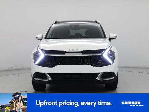 White 2025 Kia Sportage Hybrid EX