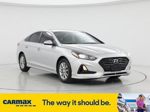 2018 Hyundai SONATA SE