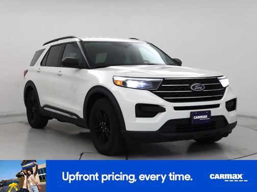 White 2022 Ford Explorer XLT