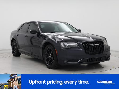 2019 Chrysler 300 Touring