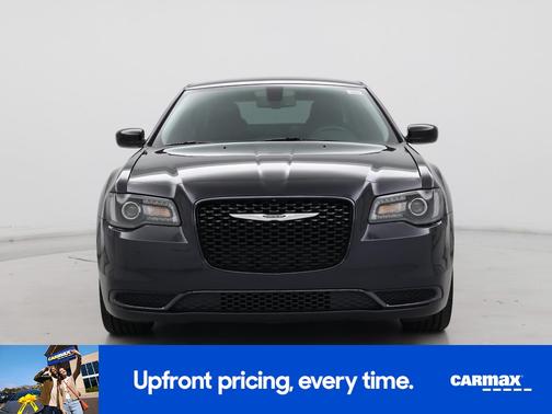 2019 Chrysler 300 Touring