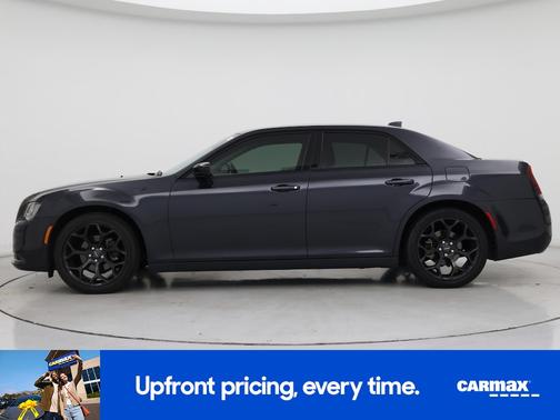 2019 Chrysler 300 Touring
