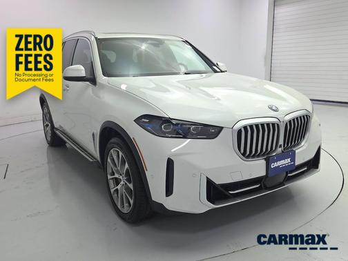 White 2025 BMW X5 PHEV xDrive50e