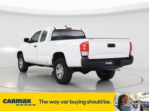 2017 Toyota Tacoma SR