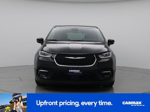 Black 2023 Chrysler Pacifica Touring L