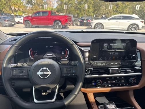 2023 Nissan Pathfinder Platinum 4WD