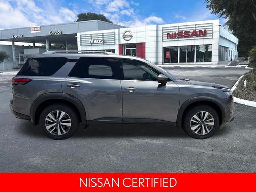 Gun Metallic 2024 Nissan Pathfinder SL FWD