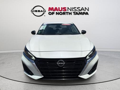Pearl White Tricoat 2024 Nissan Altima 2.5 SV