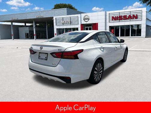 Pearl White Tricoat 2024 Nissan Altima 2.5 SV