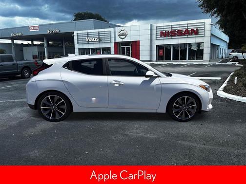 2020 Hyundai Veloster 2