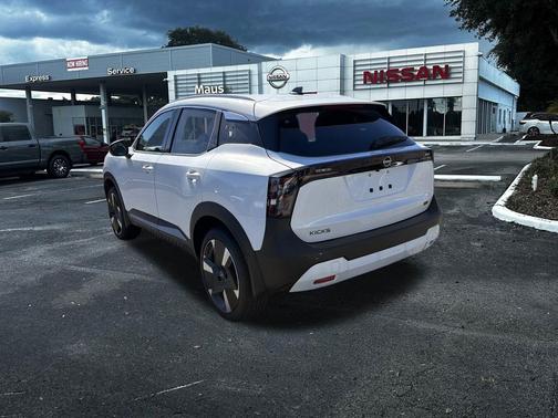 2026 Nissan Kicks SR