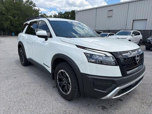 Glacier White 2025 Nissan Pathfinder Rock Creek 4WD