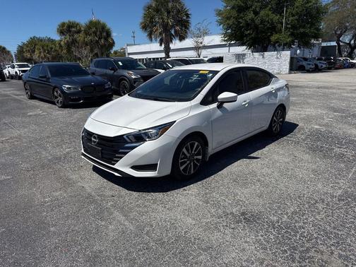 2024 Nissan Versa 1.6 SV