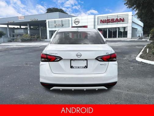 Aspen White Tricoat 2024 Nissan Versa 1.6 SV