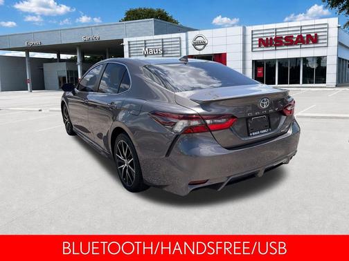 Predawn Gray Mica 2022 Toyota Camry SE