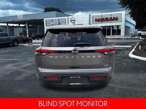 2022 Nissan Pathfinder S 4WD