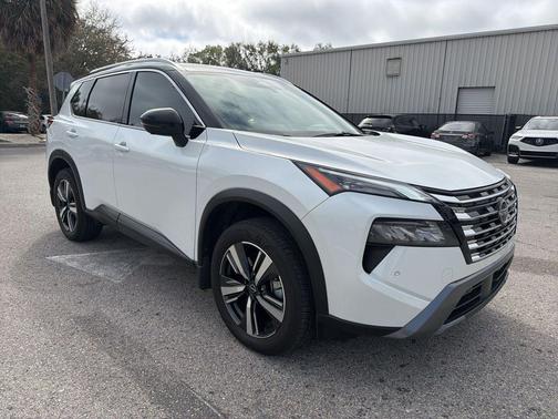 2025 Nissan Rogue SL