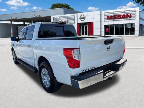 Glacier White 2017 Nissan Titan SV