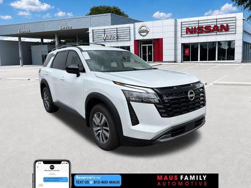 Everest White Pearl Tricoat 2026 Nissan Pathfinder SL