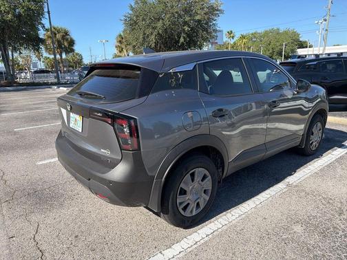 Gun Metallic 2025 Nissan Kicks S