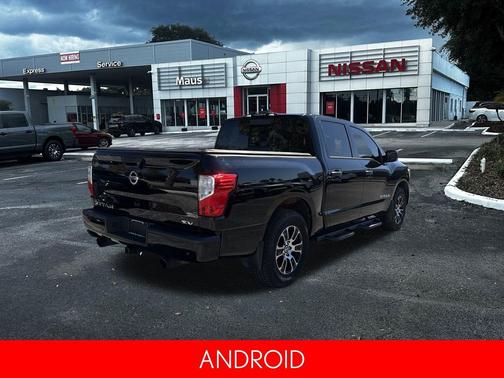 2022 Nissan Titan SV