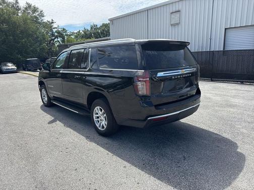 Black 2024 Chevrolet Suburban LT