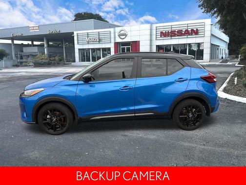 Electric Blue Metallic/Super Black 2023 Nissan Kicks SR