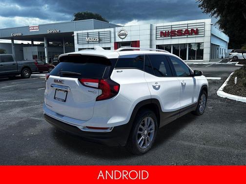 Summit White 2024 GMC Terrain SLT