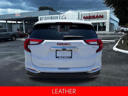 Summit White 2024 GMC Terrain SLT