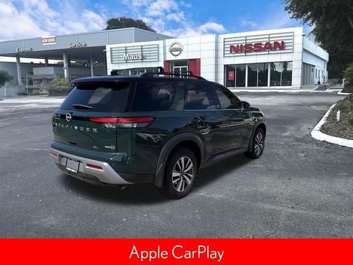 2024 Nissan Pathfinder SL FWD