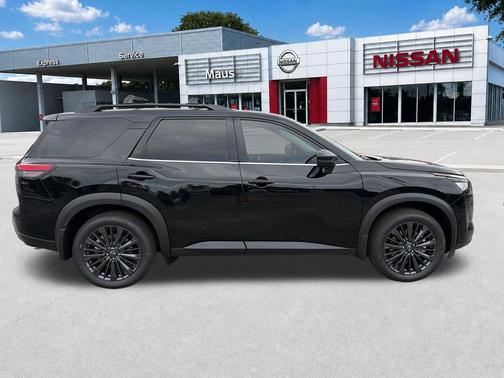 Super Black 2026 Nissan Pathfinder SL