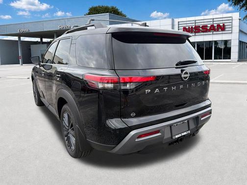 Super Black 2026 Nissan Pathfinder SL