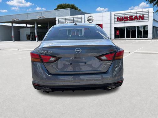Gun Metallic 2026 Nissan Altima SR FWD
