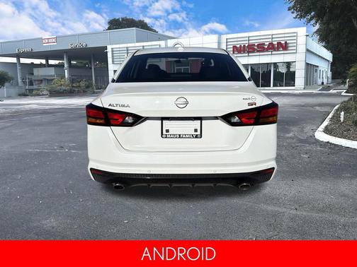 2025 Nissan Altima SR FWD