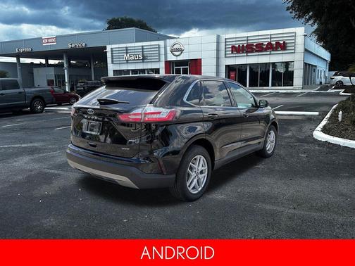 Black Metallic 2024 Ford Edge SEL