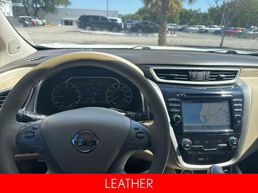 Pearl White 2017 Nissan Murano SL
