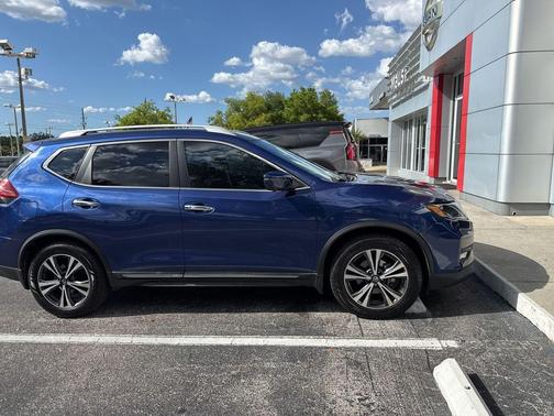 2018 Nissan Rogue SL