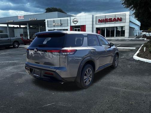 2026 Nissan Pathfinder S