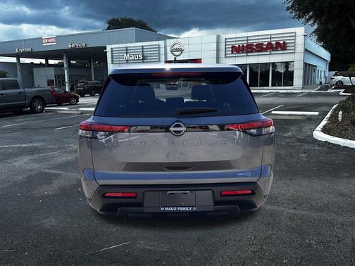 2026 Nissan Pathfinder S