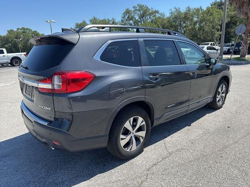 Magnetite Gray Metallic 2022 Subaru Ascent Premium 8-Passenger