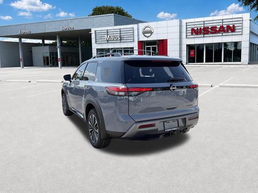 Boulder Gray Pearl 2026 Nissan Pathfinder Platinum