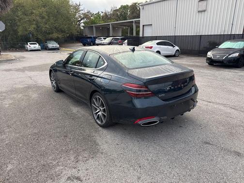 2024 Genesis G70 2.5T RWD