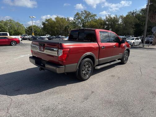 2017 Nissan Titan Platinum Reserve